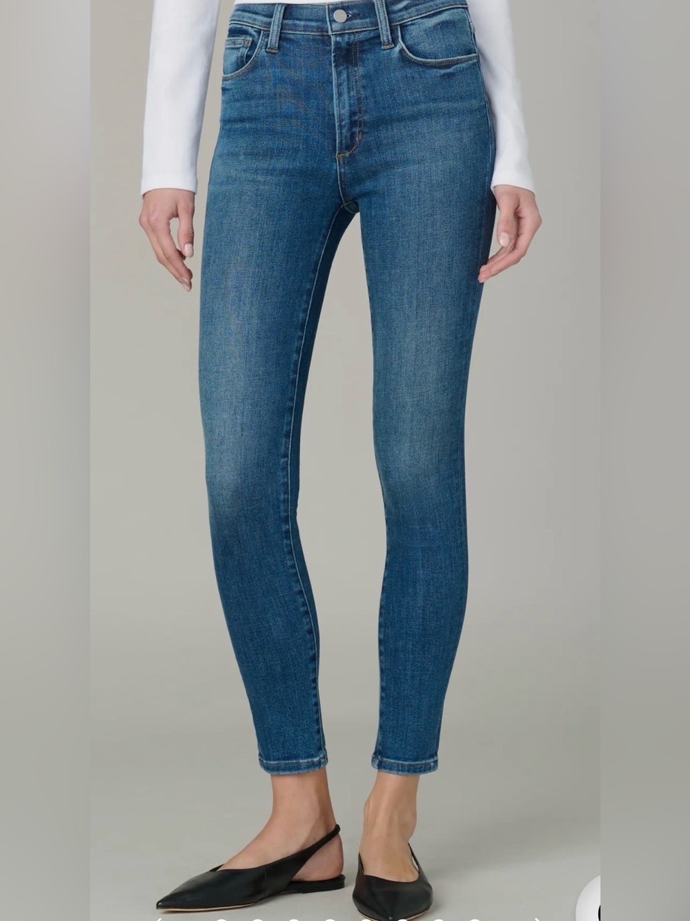 Classic Joe's Jeans skinny jeans in women's size 30
